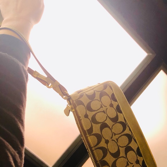 NWOT Y2K Coach Small shoulder bag Handbag/Wristlet Gold - Picture 12 of 15